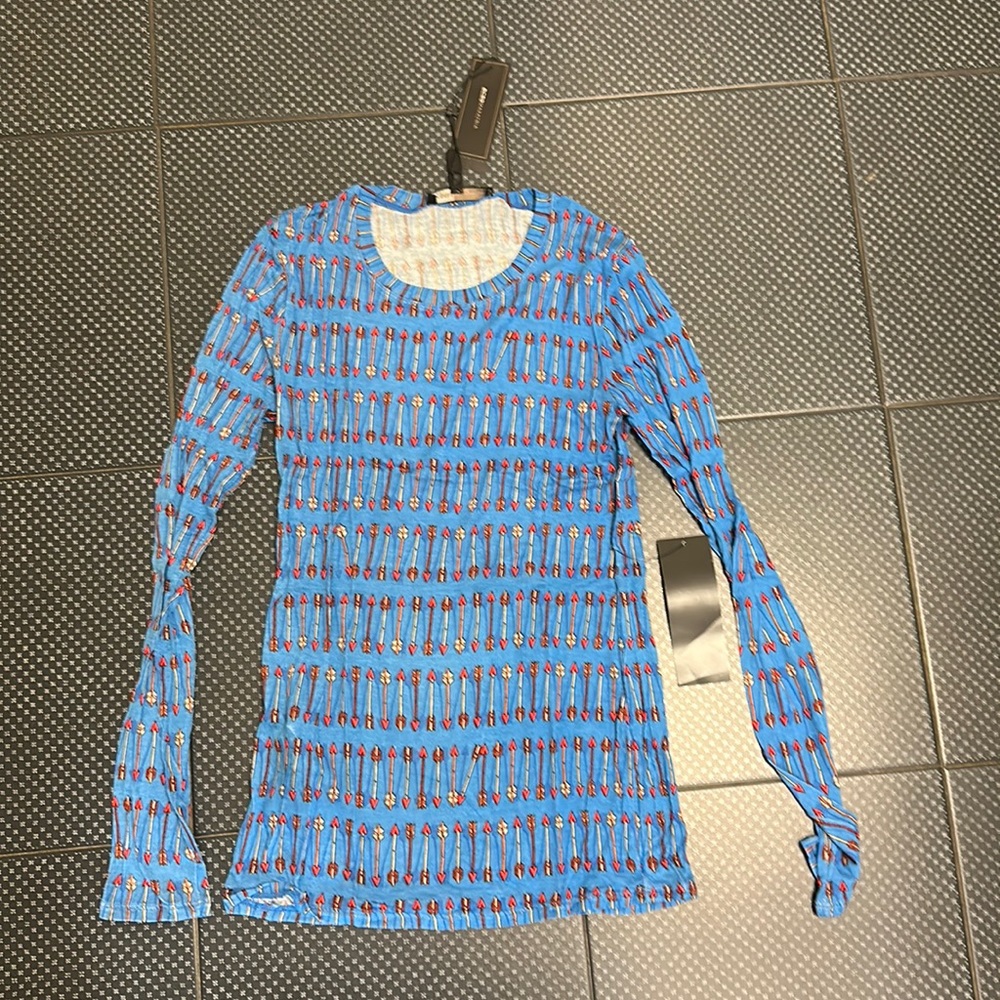 Tissue long sleeve tee. Adorable print. Butter fabric.